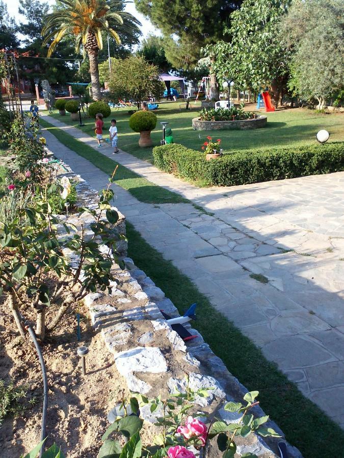Jenny's Garden Lejlighed Vourvourou Eksteriør billede
